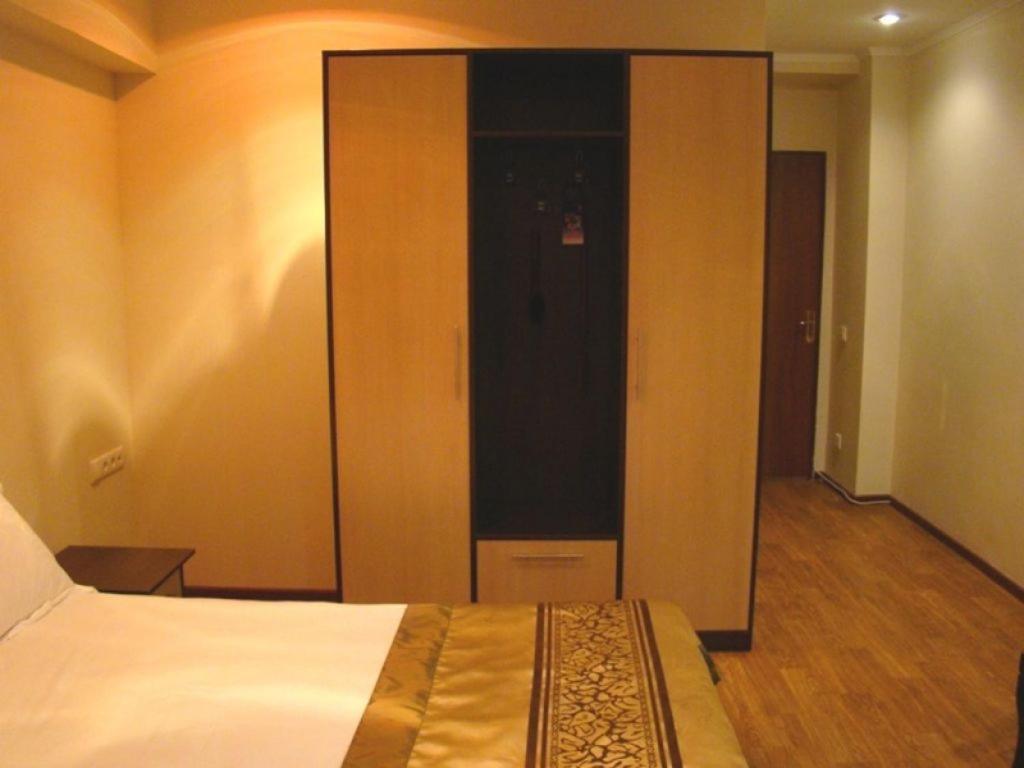 Kausar Hotel Almatý Habitación foto