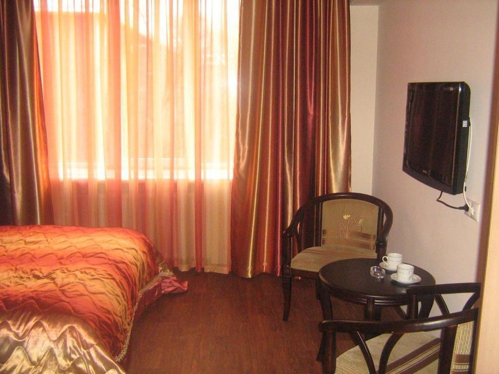 Kausar Hotel Almatý Habitación foto