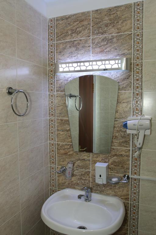 Kausar Hotel Almatý Habitación foto